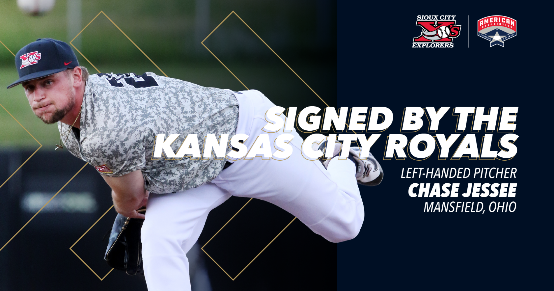 JESSEE GETTING THE ROYAL TREATMENT